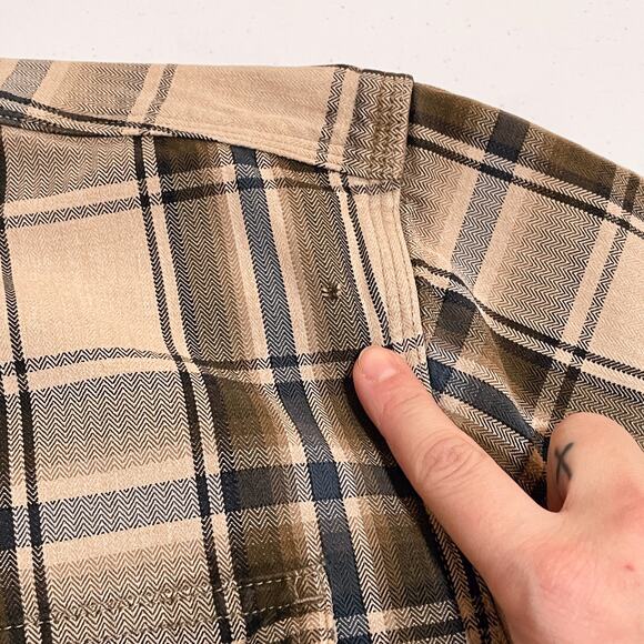 Carhartt Tartan Plaid Button Down Shirt Size XL Tall Work Brown Beige Tan Cotton - Picture 10 of 12